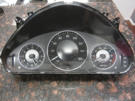 Mercedes Benz - speedo cluster - 2115402947